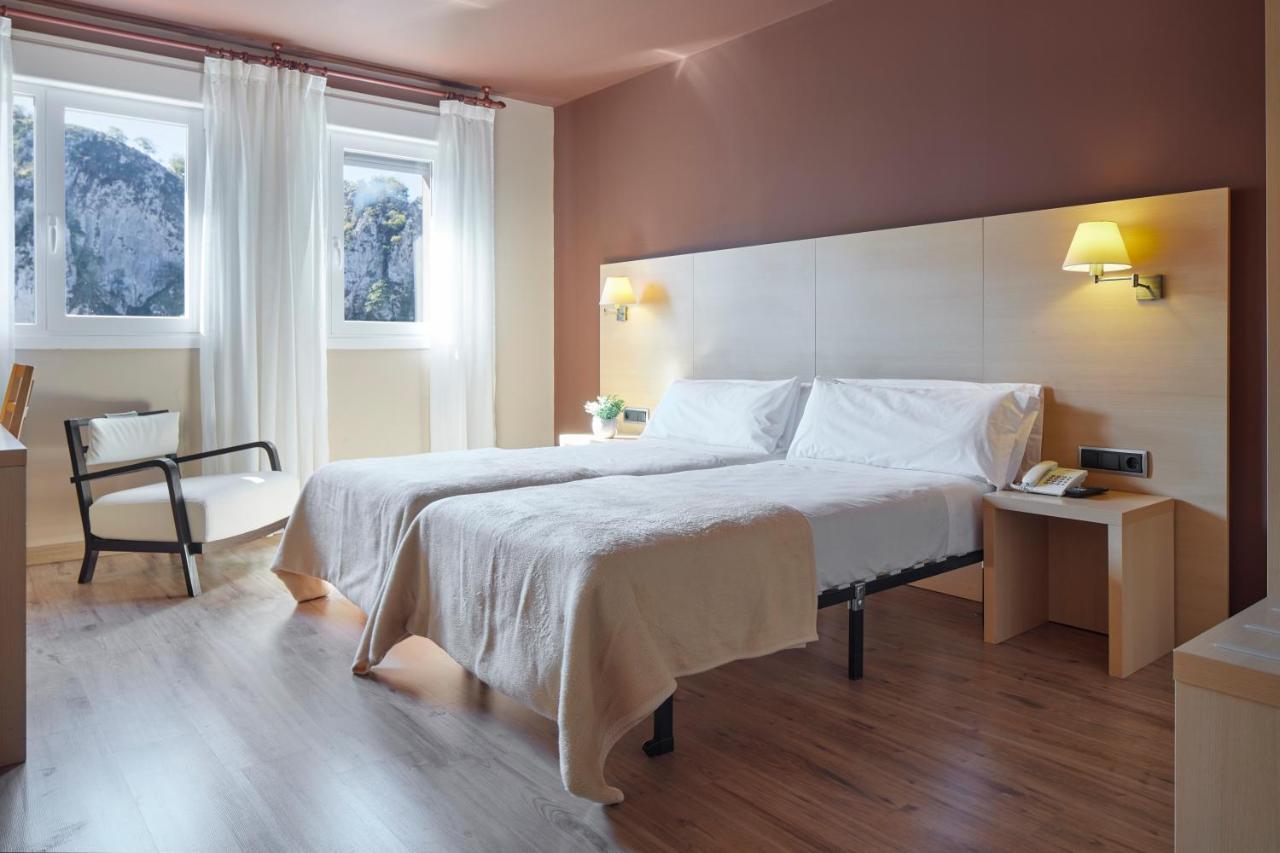 Oñate Iraipe Santuario De Arantzazu Hotel מראה חיצוני תמונה