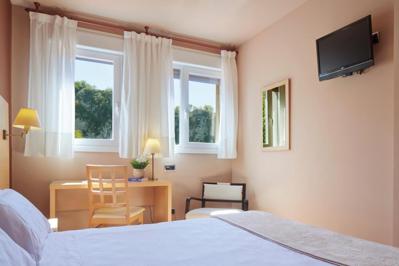 Oñate Iraipe Santuario De Arantzazu Hotel מראה חיצוני תמונה
